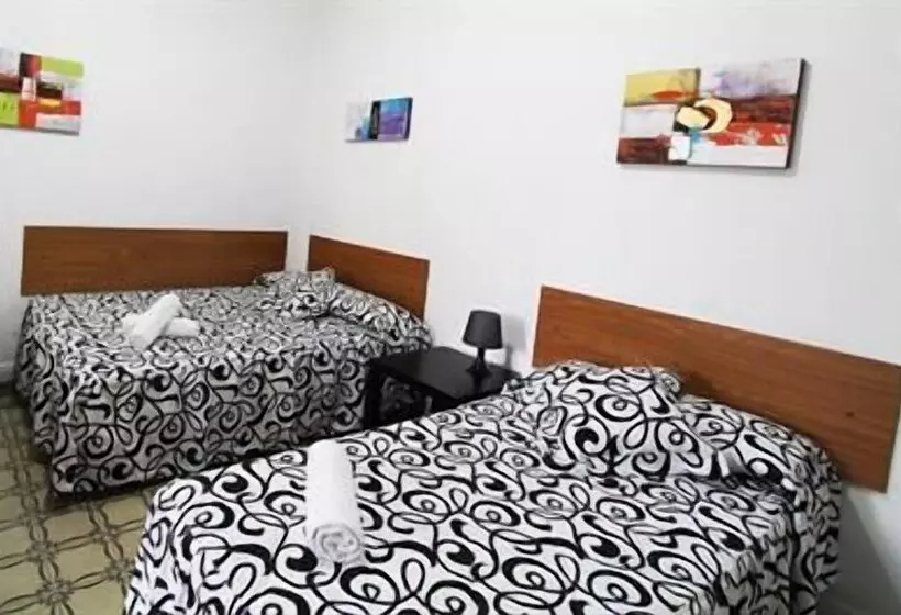 Hostal Helena 2