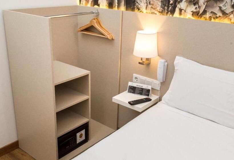 هتل Bestprice Gracia