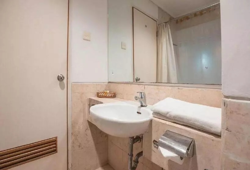 ホテル Bulevar Tanjung Duren Jakarta