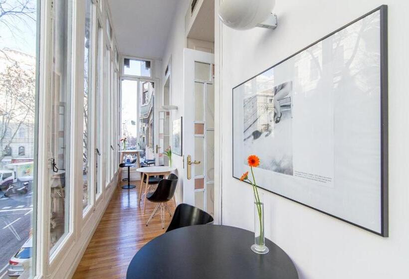 هتل Cami Gallery Barcelona