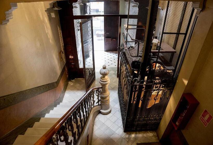 هتل Cami Gallery Barcelona