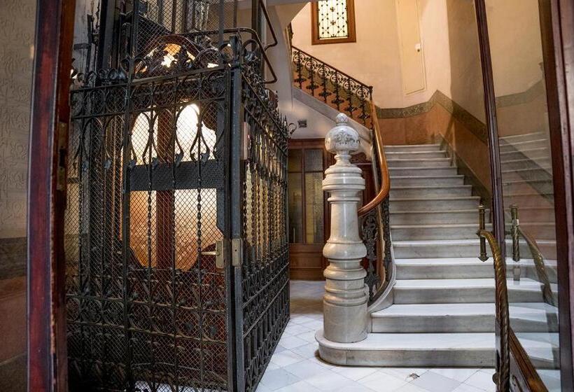 هتل Cami Gallery Barcelona