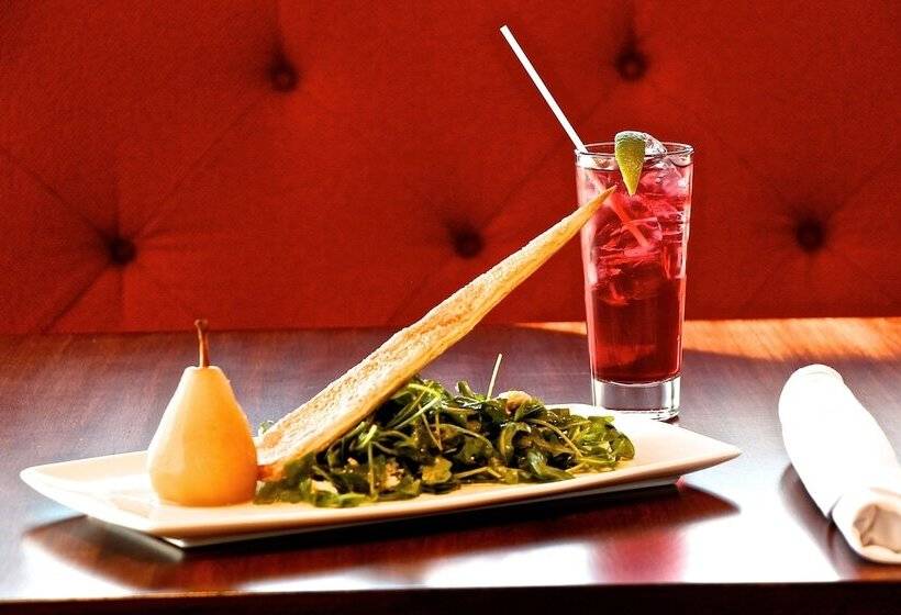 هتل Fairfield Inn & Suites By Marriott Regina