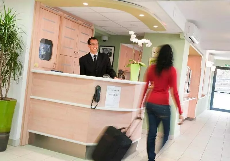 ホテル Ibis Budget Versailles Coignieres