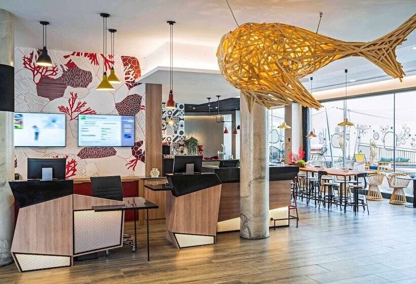 هتل Ibis Styles Barcelona City Bogatell