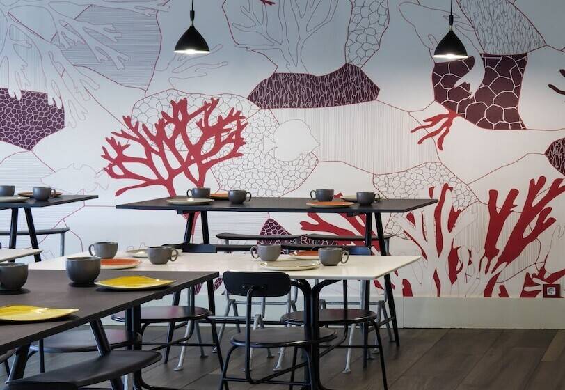 هتل Ibis Styles Barcelona City Bogatell