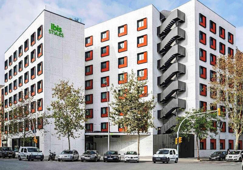هتل Ibis Styles Barcelona City Bogatell