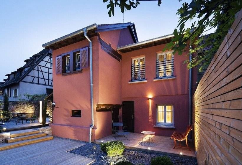 בית מלון כפרי Le Colombier Suites