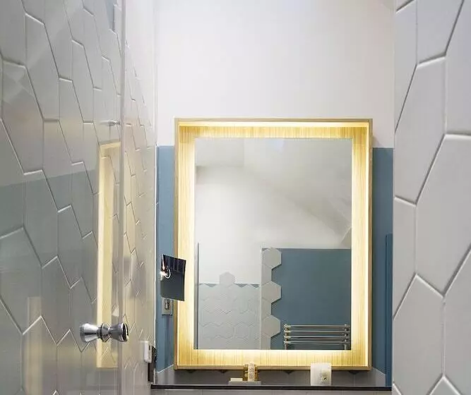 ホテル Le Colombier Suites