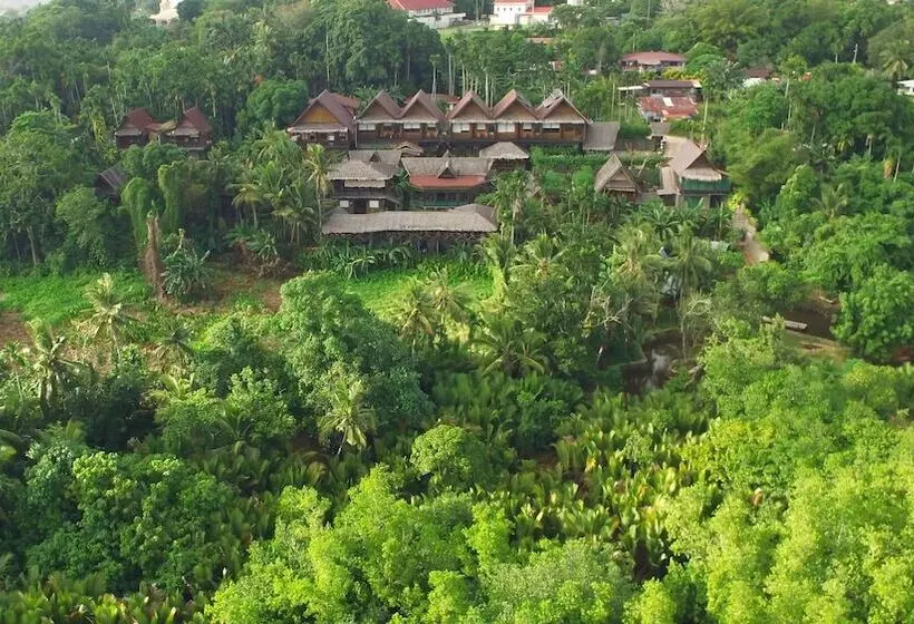 هتل Palau Plantation Resort