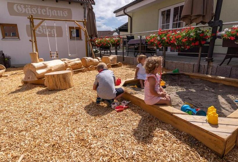 ホテル Sonnenhalde Landgasthof Bieg