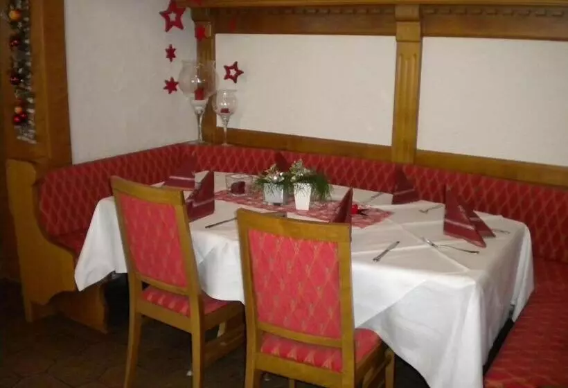 ホテル Sonnenhalde Landgasthof Bieg