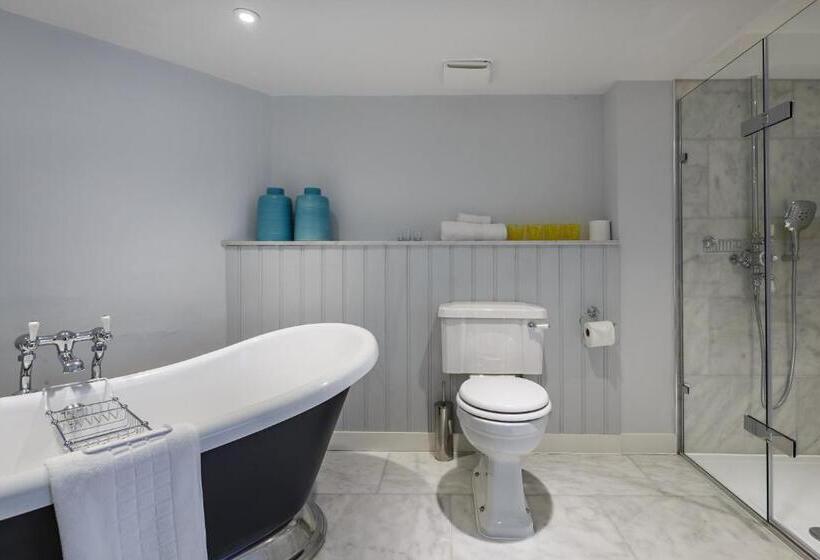 فندق The Assembly House