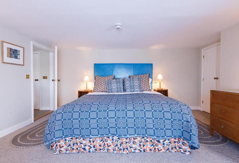 فندق The Assembly House