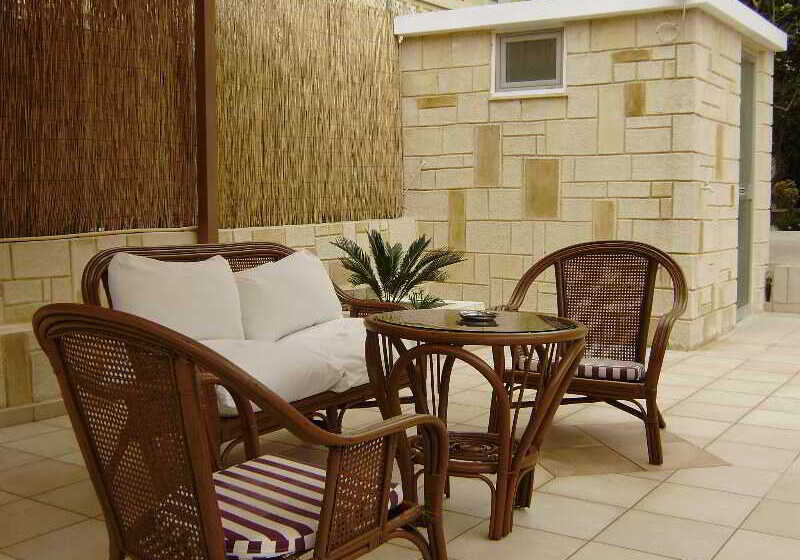 Nicolas Studios & Apartments