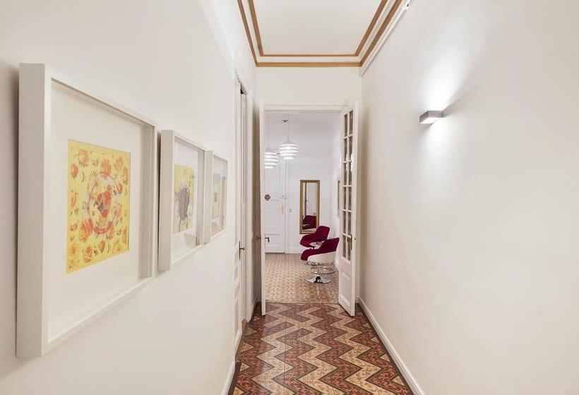 Пансион Plaza Catalunya Guest House