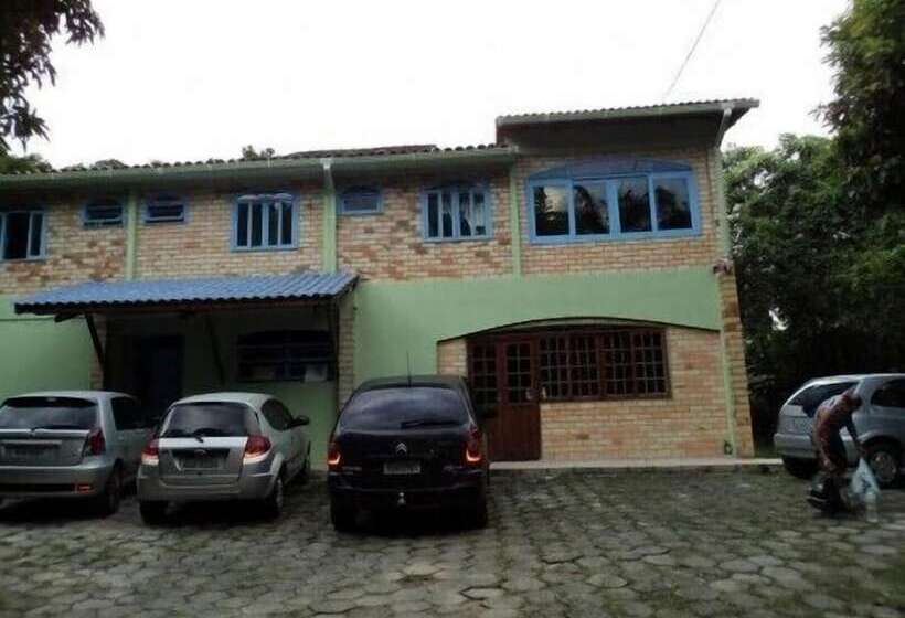 פנסיון Pousada Dona Francisca