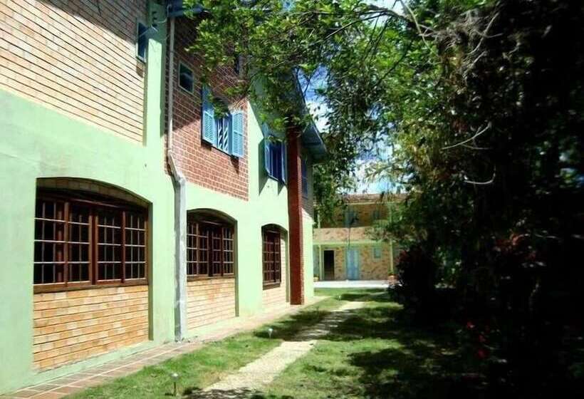 פנסיון Pousada Dona Francisca