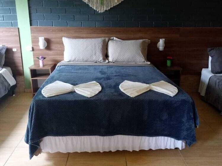 פנסיון Pousada Dona Francisca