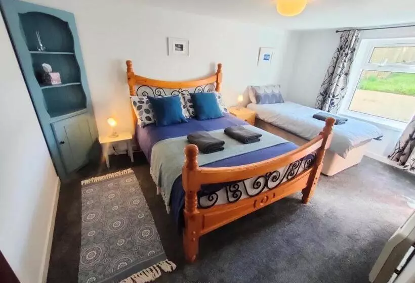 Stromness Apartments
