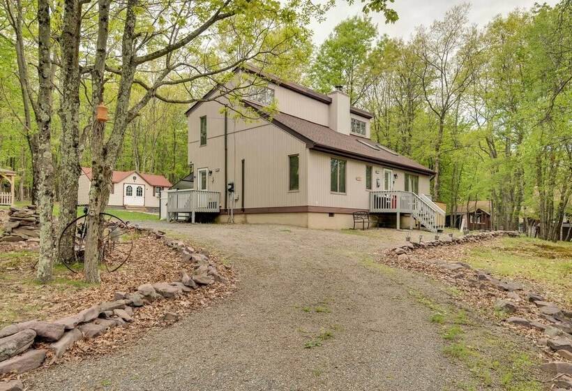 Albrightsville Family Hideaway W/ Private Hot Tub!