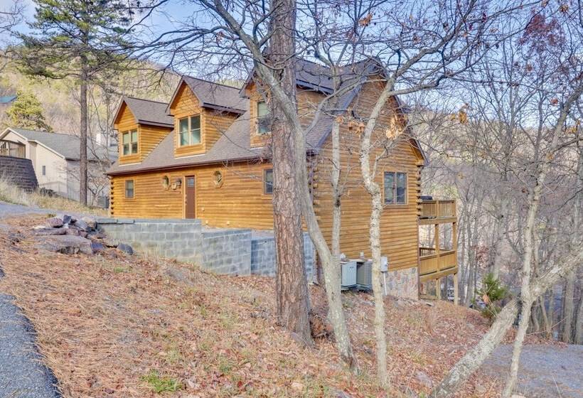 Big Bear Lodge    Cabin In Massanutten Resort!