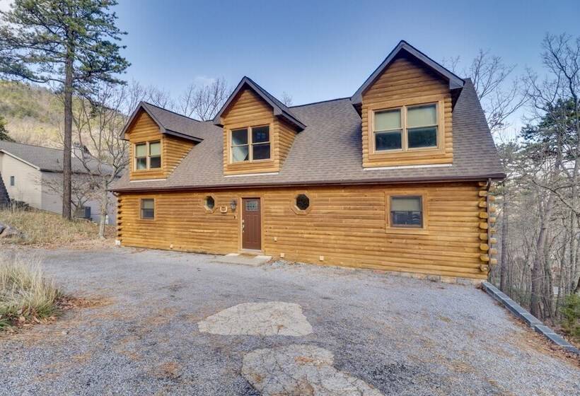 Big Bear Lodge    Cabin In Massanutten Resort!