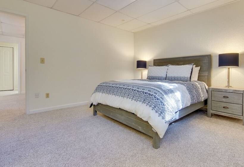 Bright Asheville Retreat With Hot Tub & Decks!