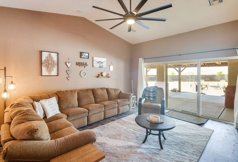 Bullhead City Oasis W/ Fire Pit + Mtn View!