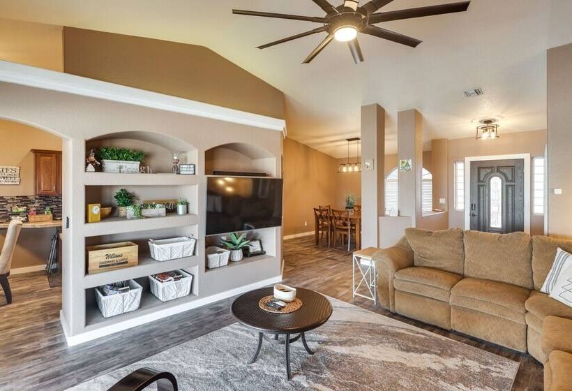 Bullhead City Oasis W/ Fire Pit + Mtn View!