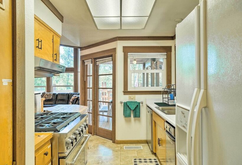 Cabin < Half Mi From Pine Mountain Lake Marina!