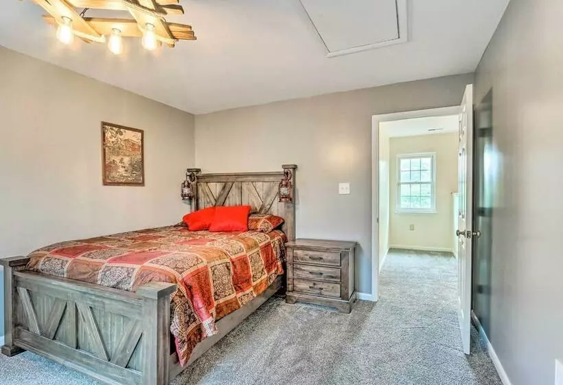 Charles Town Home W/ Private Pool & Hot Tub