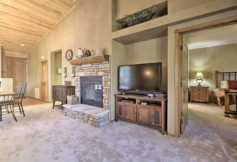 Charming Cabin Retreat   4 Mi To Fool Hollow Lake!