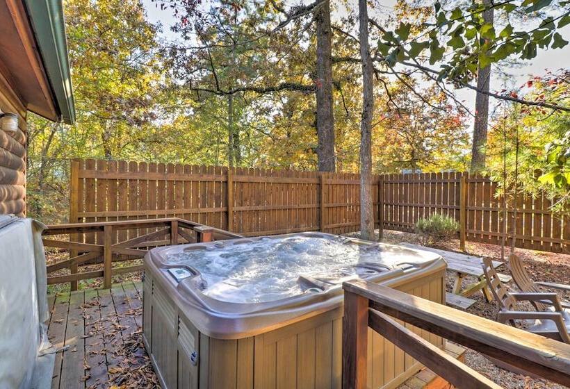 Cozy Cabin W/ Hot Tub   4 Mi To Broken Bow Lake!