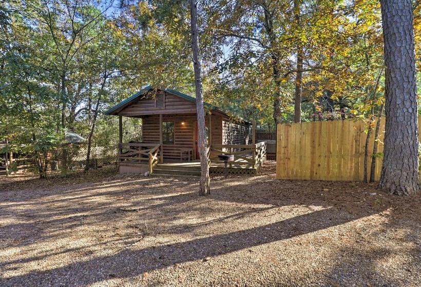 Cozy Cabin W/ Hot Tub   4 Mi To Broken Bow Lake!