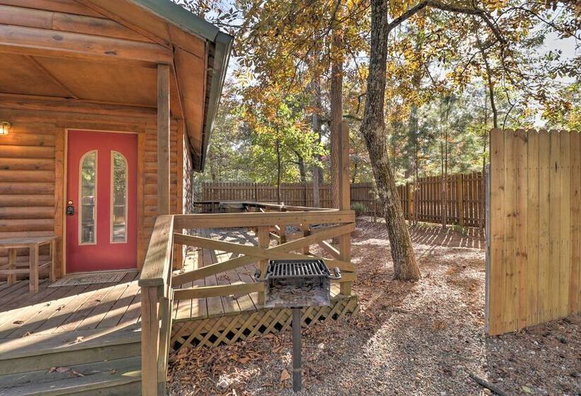 Cozy Cabin W/ Hot Tub   4 Mi To Broken Bow Lake!