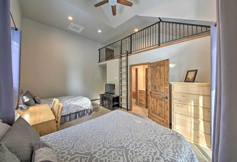 Expansive Group Lake House W/ Private Hot Tub!