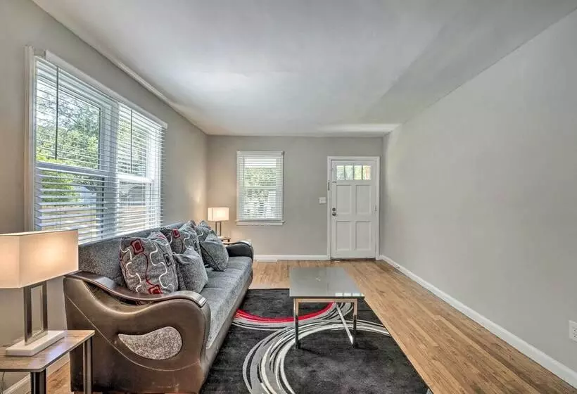 Family Friendly Atlanta Home ~ 3 Mi To Downtown!