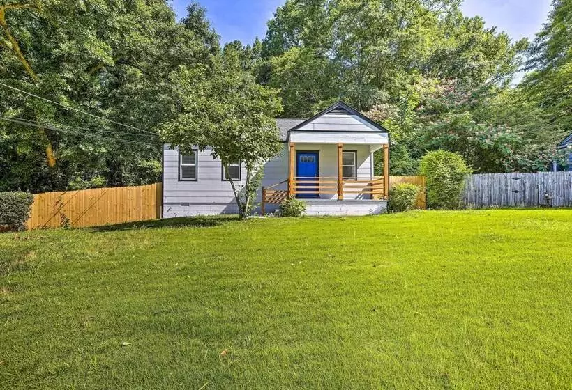 Family Friendly Atlanta Home ~ 3 Mi To Downtown!