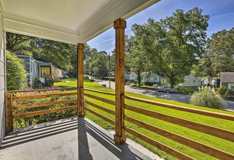 Family Friendly Atlanta Home ~ 3 Mi To Downtown!