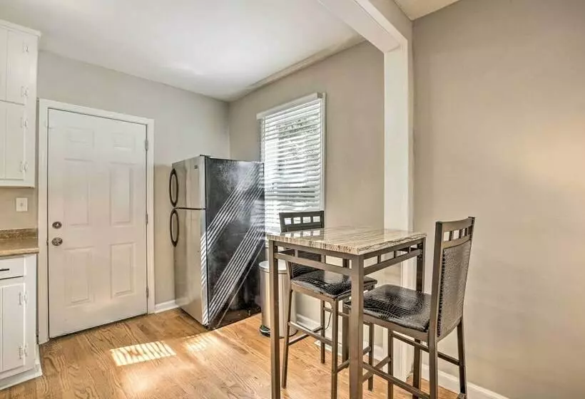 Family Friendly Atlanta Home ~ 3 Mi To Downtown!