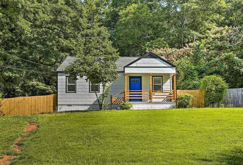 Family Friendly Atlanta Home ~ 3 Mi To Downtown!