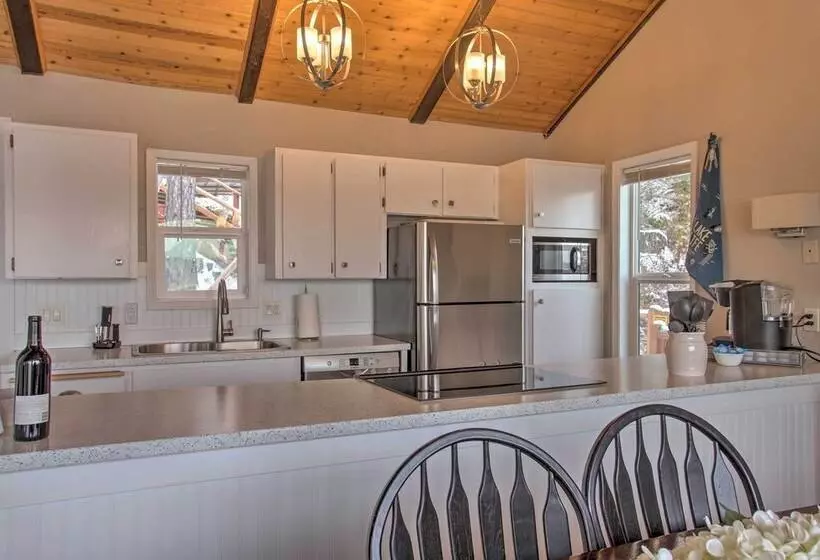 Hillside Home W/ Dock ~ 8 Mi To Coeur D Alene!