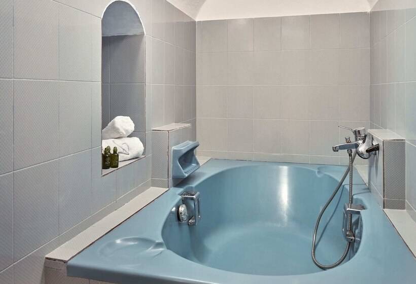 Hotell Amphitheater Cave Houses