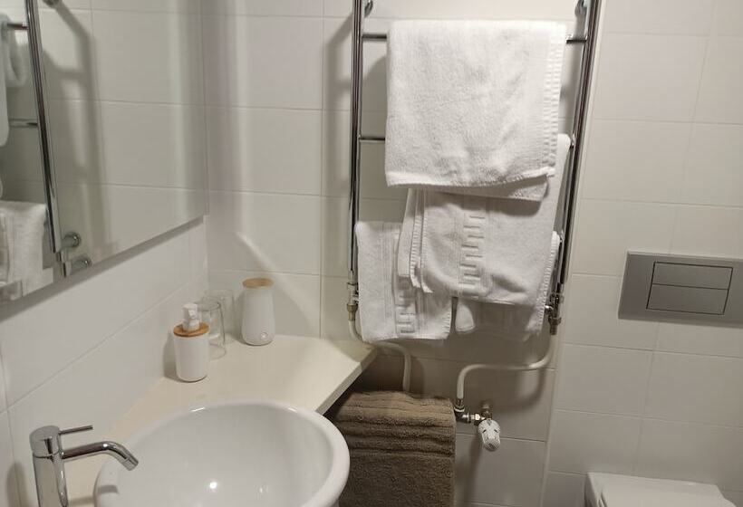 هتل Casa Das Capelas