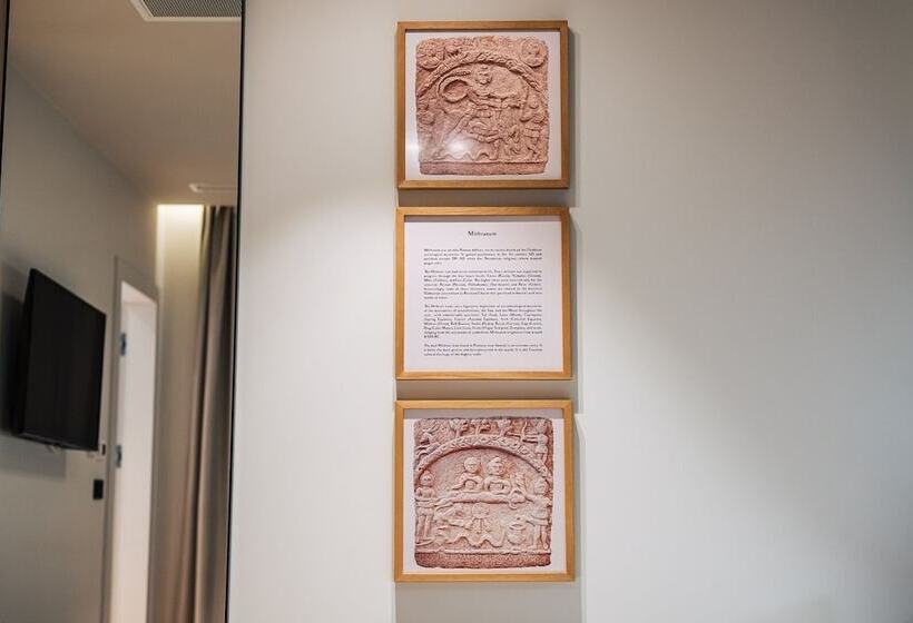 Отель Emotheo Heritage