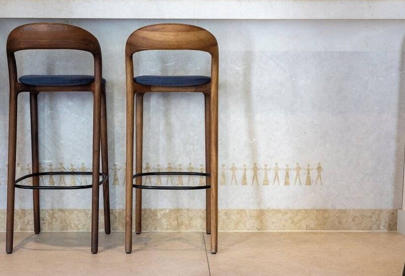 Отель Emotheo Heritage