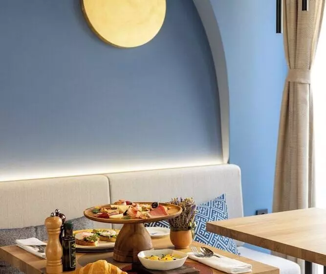 Hotelli Emotheo Heritage