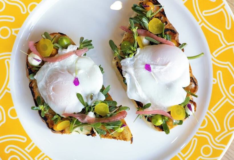 Отель Emotheo Heritage