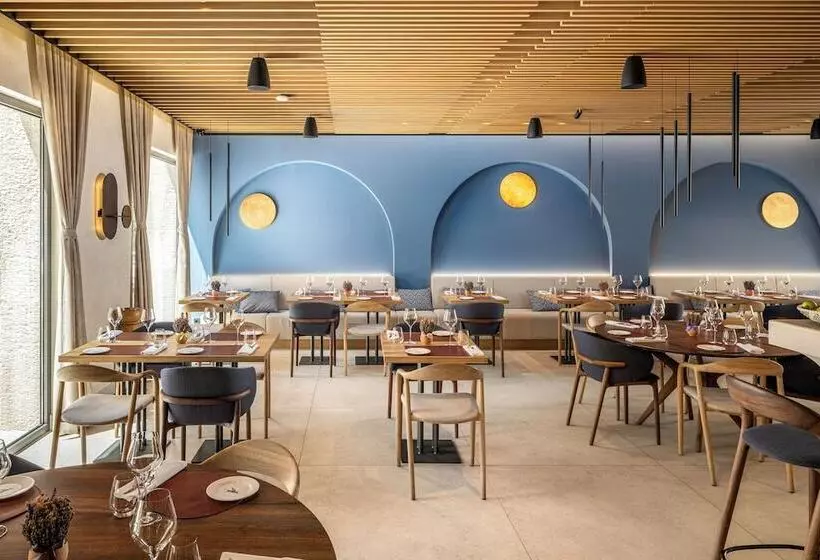 Hotelli Emotheo Heritage